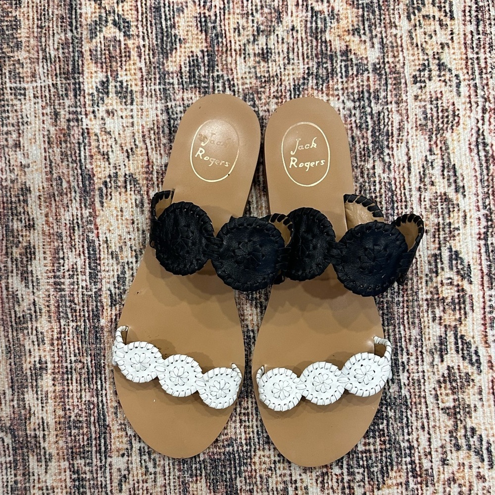 Jack Rogers Lauren Colorblock Black and White Sandal size 9.5 medium width 9.5M